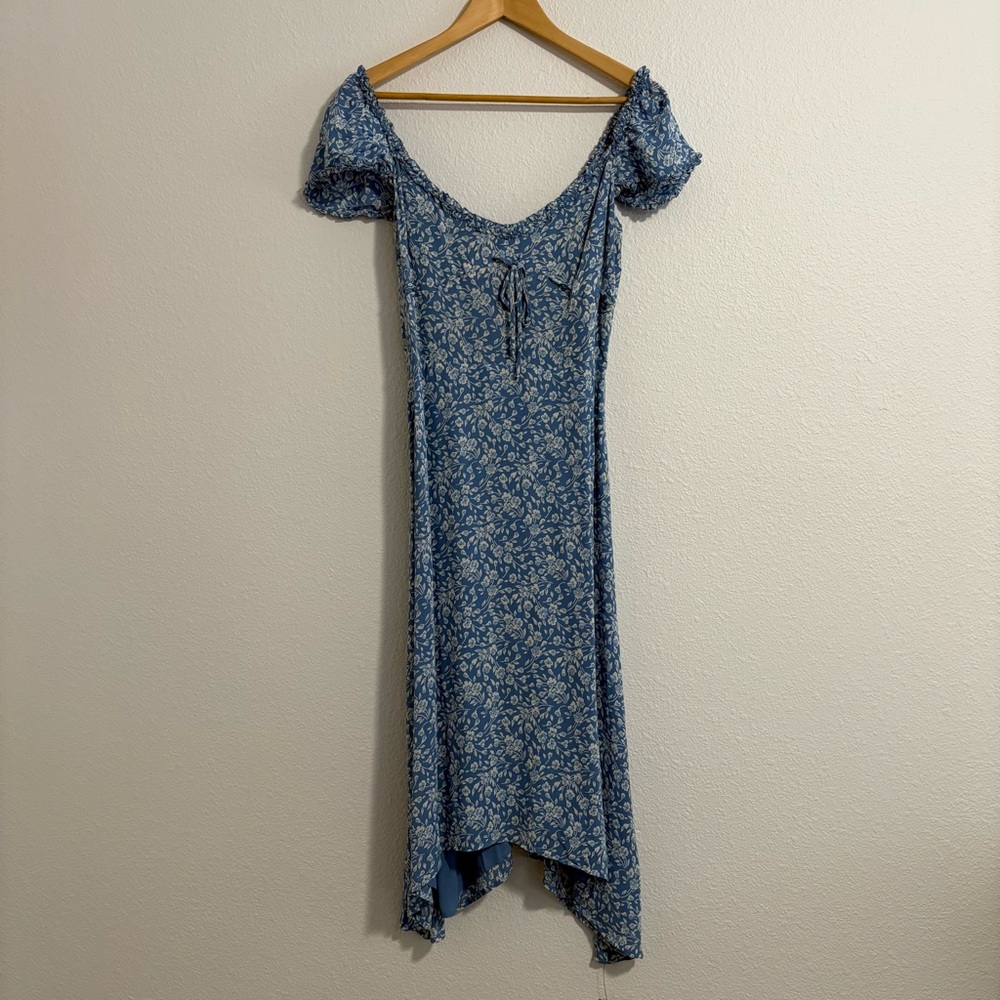 NWOT: Reformation Dress Blue Floral with Puff Cap Sleeve
